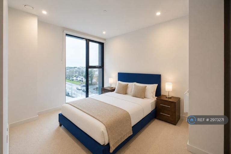1 bedroom flat in Block A, Salford, M50 (1 bed) (#2973271)