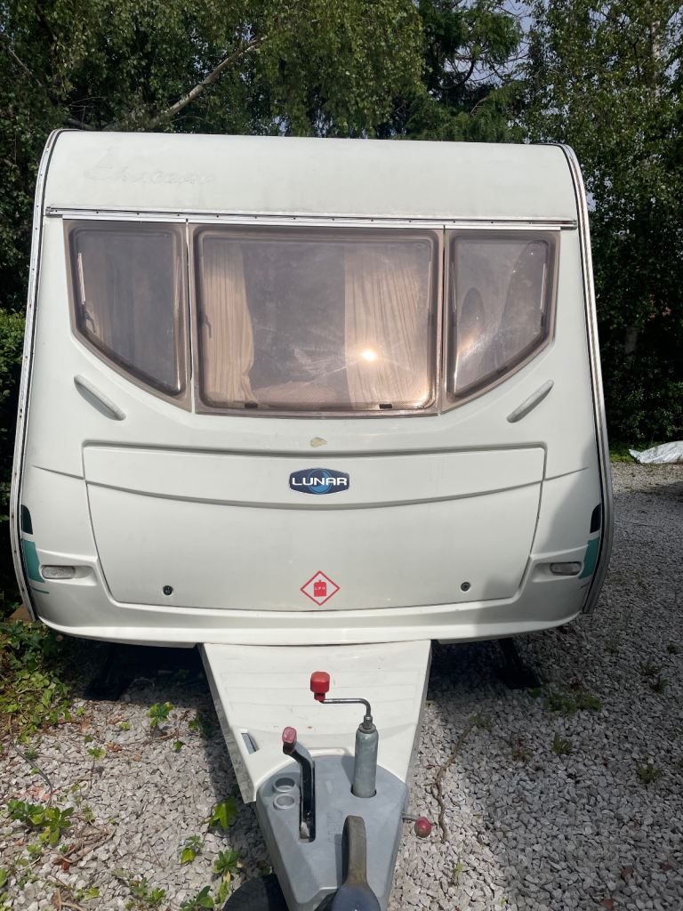 4 Berth Lunar Chateau Caravan