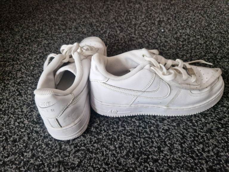 Nike trainers size 6