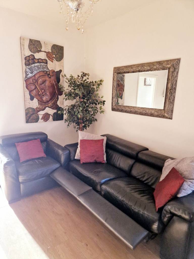 Huge 2 Bed House / Double rooms available immidiately 