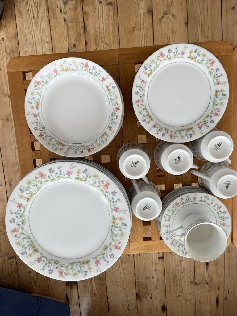 Crown Ming Dinner Service