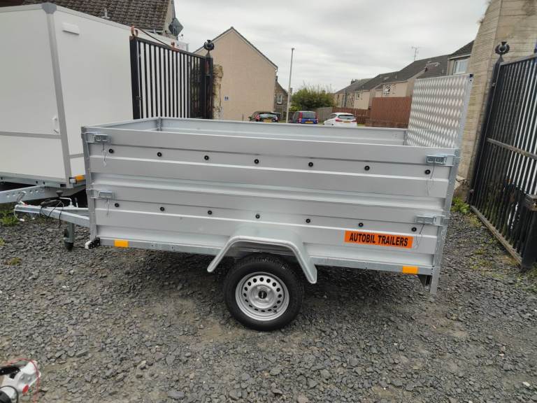 BRAND NEW 7,7FT X 4,2FT SINGLE AXLE DOUBLE BROADSIDE TRAILER WITH RAMP