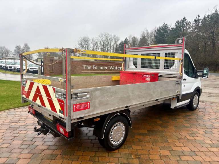 2019 Ford Transit 2.0 TDCi 130ps Chassis Cab / DropSide / Pickup Truck ***Top Spec*** CHASSIS CAB...