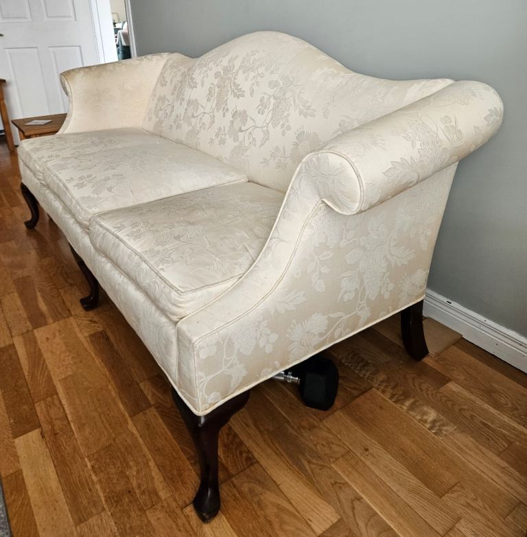 Vintage Ethan Allen Camelback Sofas – 2 & 3 Seater | Ideal Upholstery Project