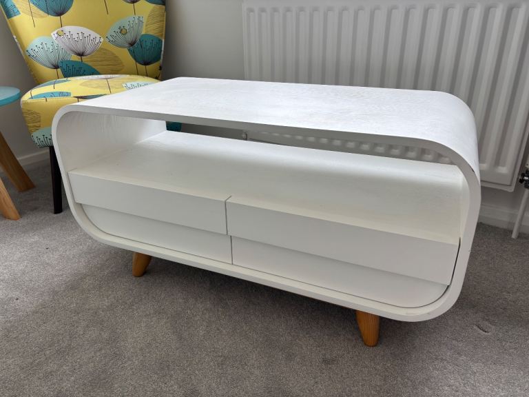 White Curved TV Stand with Drawers – Good Condition