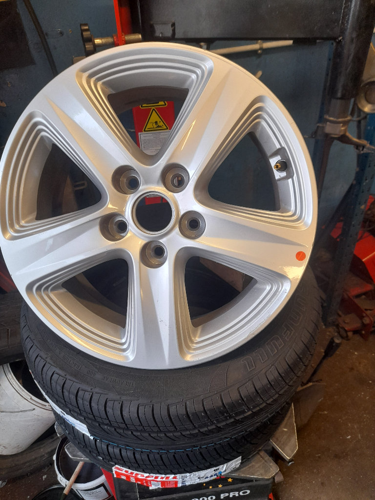 Kia sportage 17 inch alloy wheel 