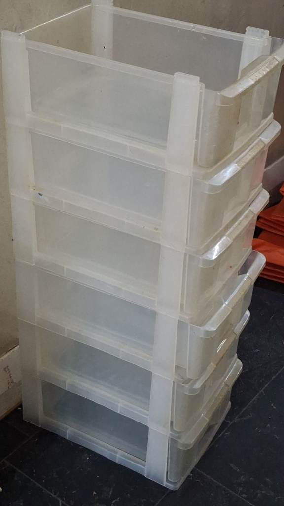 Small storage tower..*Top lid missing