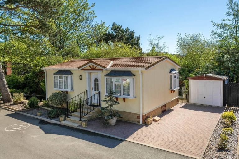 Cottage Park Home in Sleaford  - Lodge / Caravan 