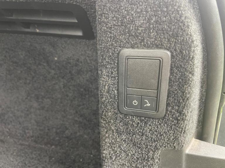 2015 Land Rover Range Rover 3.0 TDV6 Vogue 4dr Auto ESTATE DIESEL Automatic