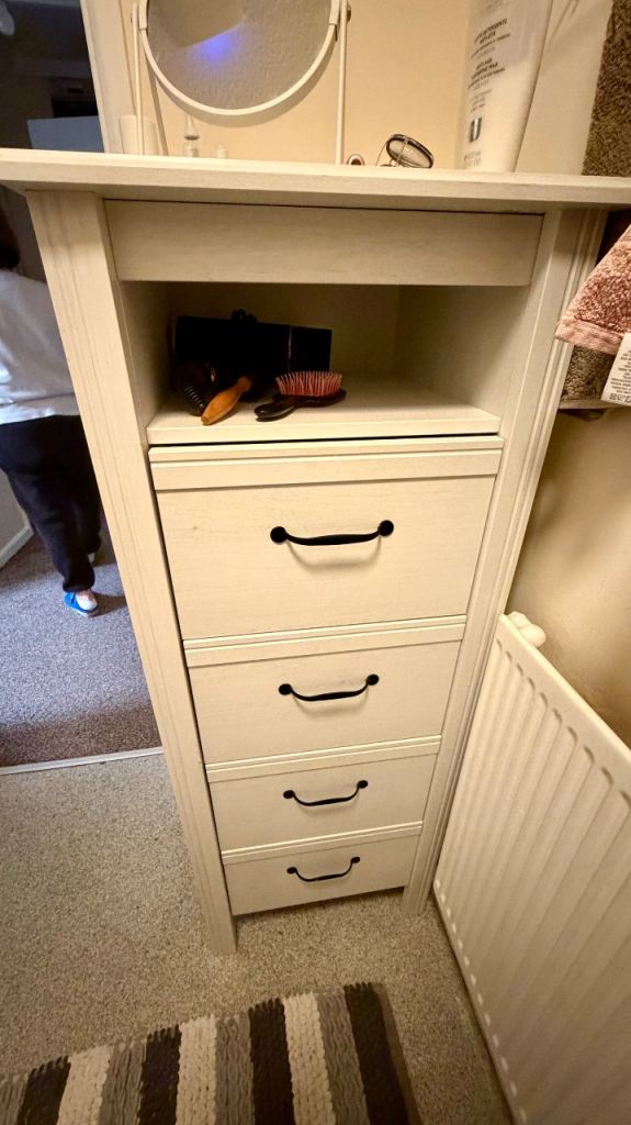 Narrow Chest of Drawers – Bedroom Storage Unit
