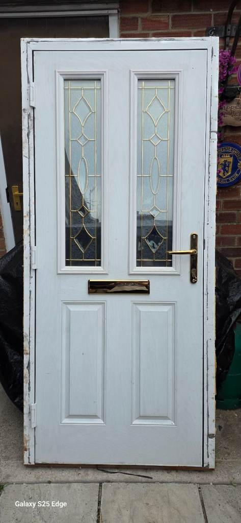 Upvc door with dead lock n key