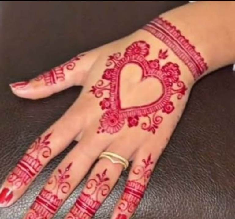 Pink henna designs customised!!