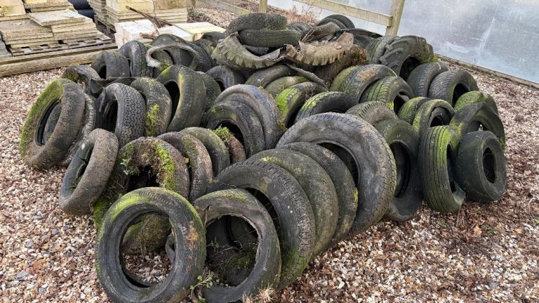 Free old tyres 