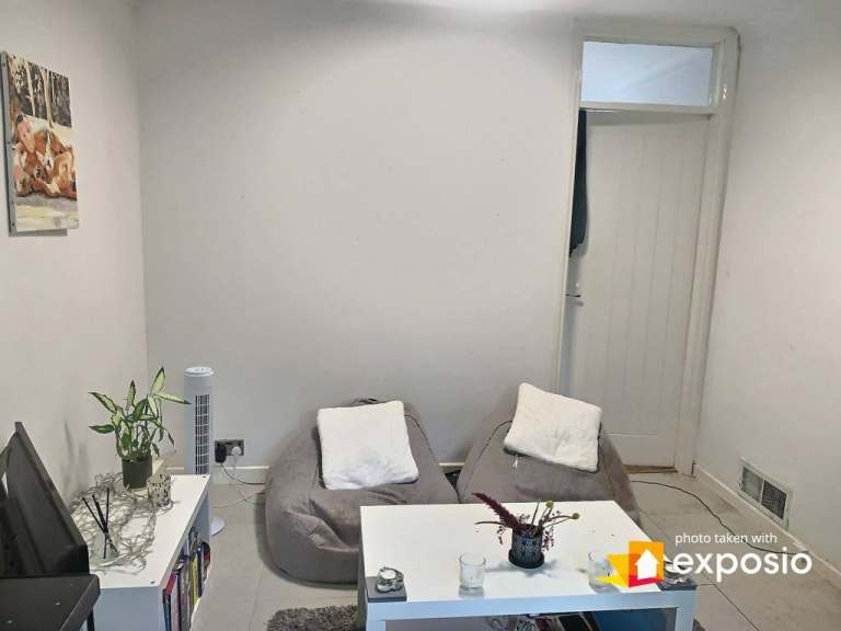 Impressive 2-bedroom 2nd floor flat available to rent in Balha,m SW12