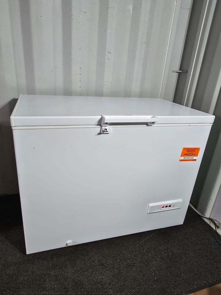Free Delivery - Hotpoint Large Chest Freezer 315 Litres (£280)