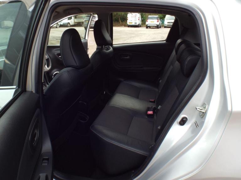  Toyota Yaris 1.33 Dual VVT-i Excel Euro 5 5dr Euro 5 Petrol Manual