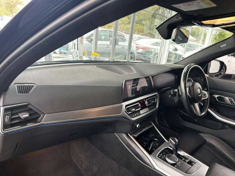 2021 BMW 3 Series 2.0 330e 12kWh M Sport Touring 5dr Petrol Plug-in Hybrid Auto Euro 6 (s/s)  Est...
