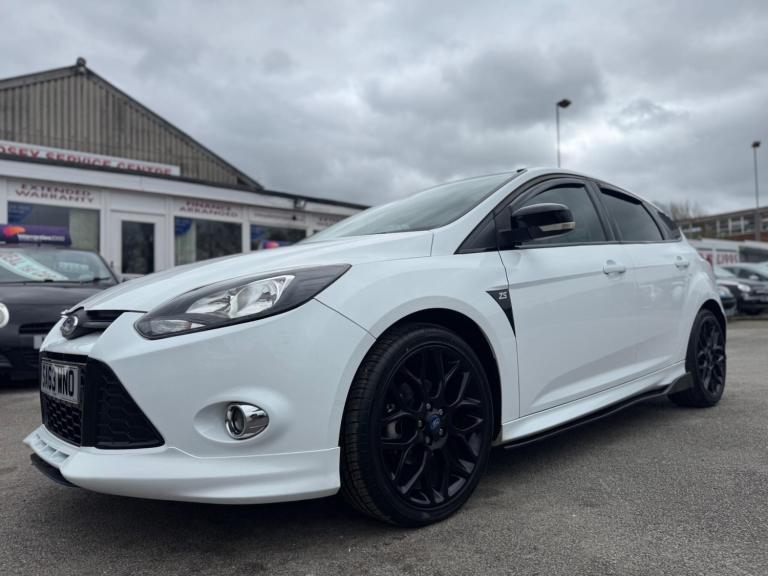 2013 Ford Focus 1.6 TDCi Zetec S Hatchback 5dr Diesel Manual Euro 5 (s/s) (115 ps) HATCHBACK Dies...