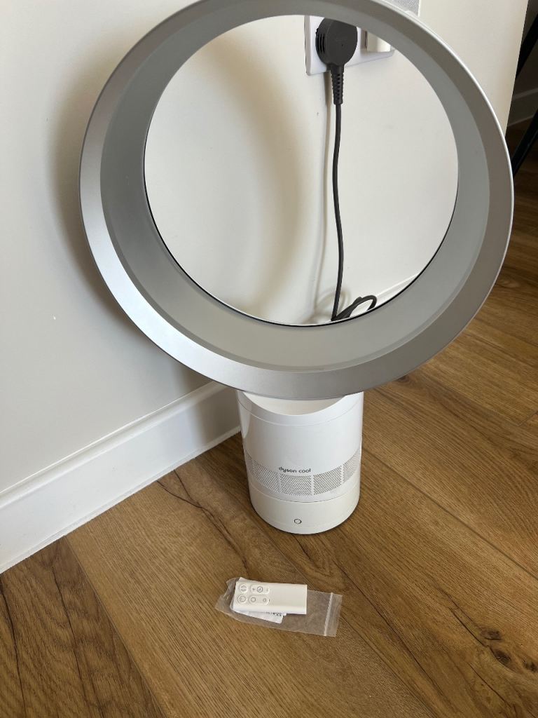 Dyson white table cool fan am06