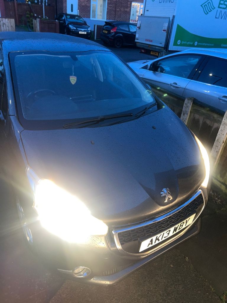 Peugeot, 208, Hatchback, 2013, Manual, 1398 (cc), 5 doors