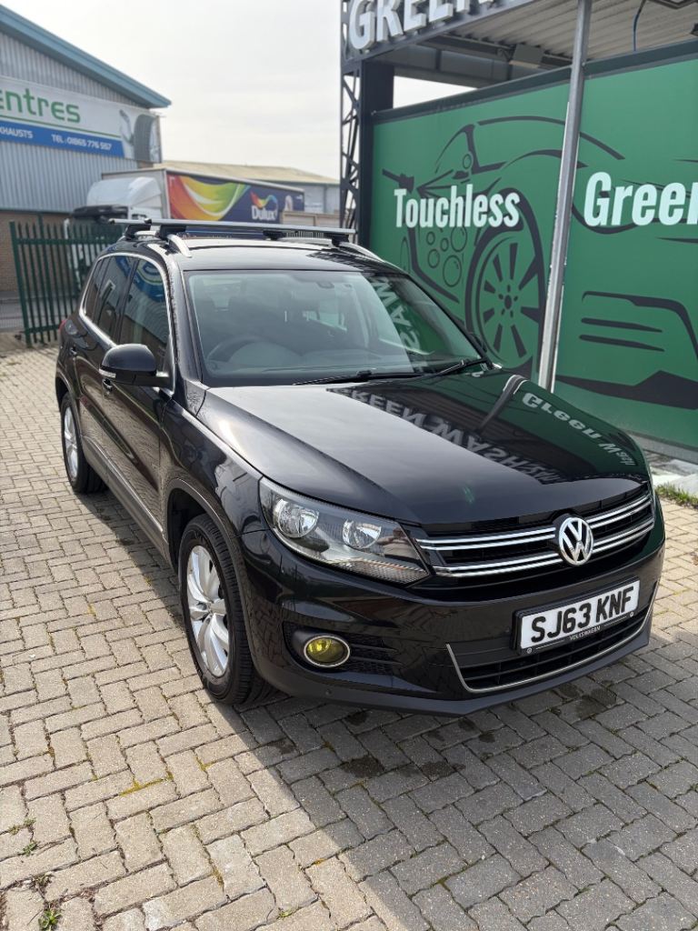 Volkswagen, TIGUAN, Estate, 2014, Manual, 1968 (cc), 5 doors