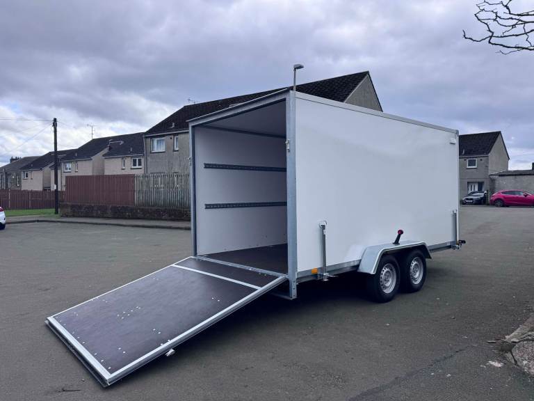 Brand New Twin Axle Box Trailer 4m x 2m x 1.9m With Lockable Ramp Door 2700KG