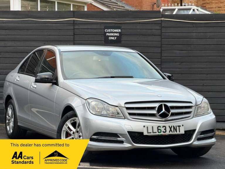 Mercedes-Benz C Class 2.1 C220 CDI Executive SE G-Tronic+ Euro 5 (s/s) 4dr Diesel Automatic