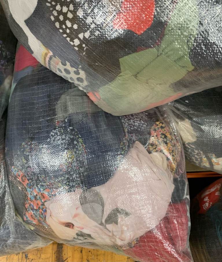 Wholesale Second Hand Clothing Adults or Kids A or B Grade From £1 KG.. Delivery Available