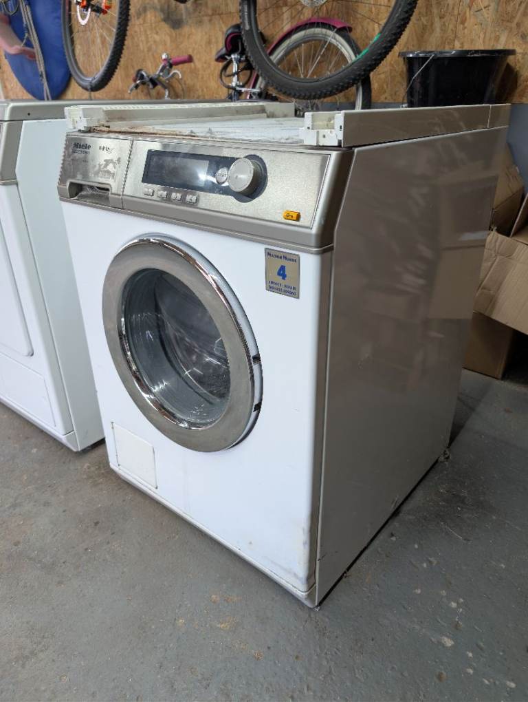 MIELE PROFESSIONAL PT 7136 VARIO- TUMBLE DRYER