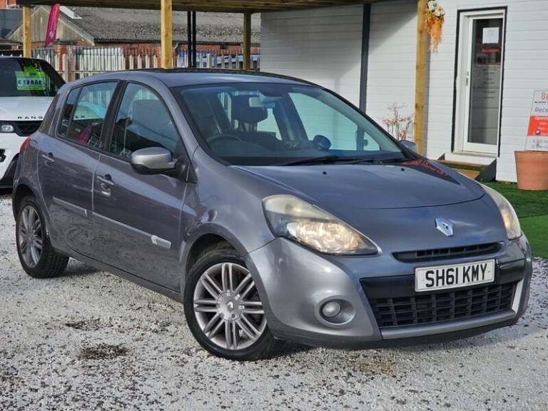 2011 Renault Clio 1.6 VVT Dynamique TomTom Auto Euro 5 5dr HATCHBACK Petrol Automatic