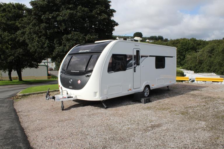 2020 Swift Challenger X 865 Luxury 8FT Wide 4 Berth Caravan, Fixed Single Beds