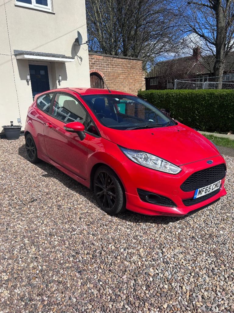 Ford fiesta zetec s 2015