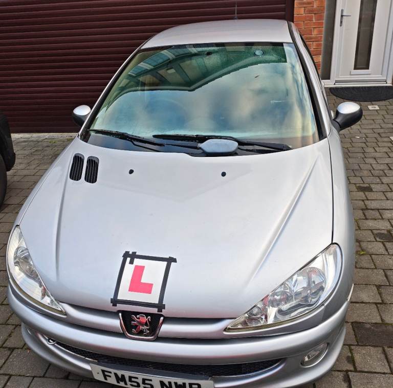 Peugeot, 206, Hatchback, 2005, Manual, 1360 (cc), 5 doors