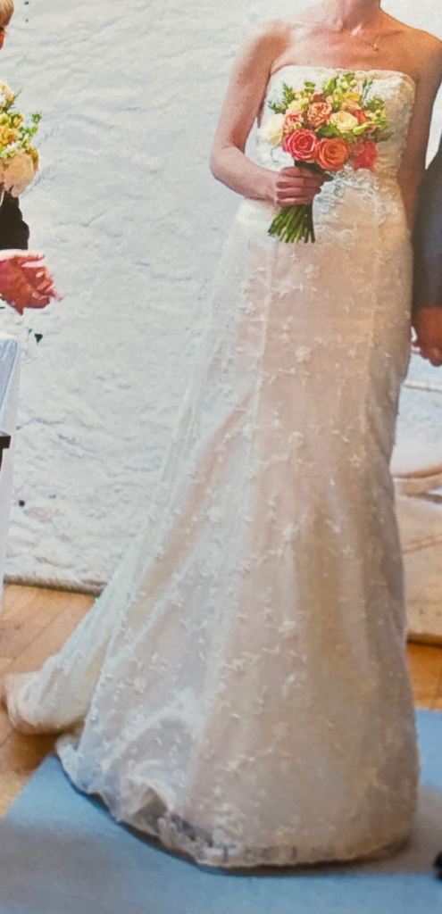 Wedding dress