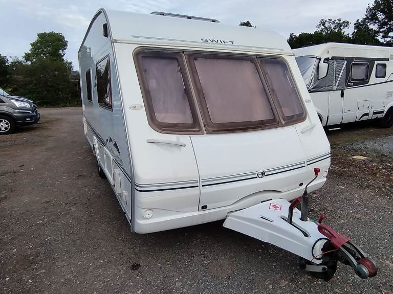 SWIFT CHALLENGER 2005. SOLAR PANEL 