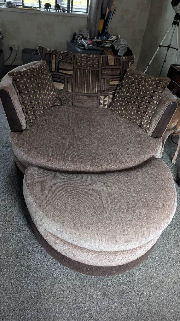 Cuddle chair and stool