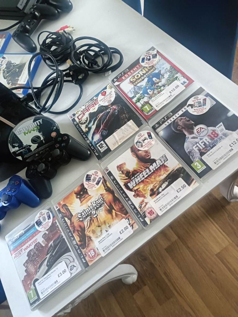 PS4 + PS3 bundle X10 games 4 controller 
