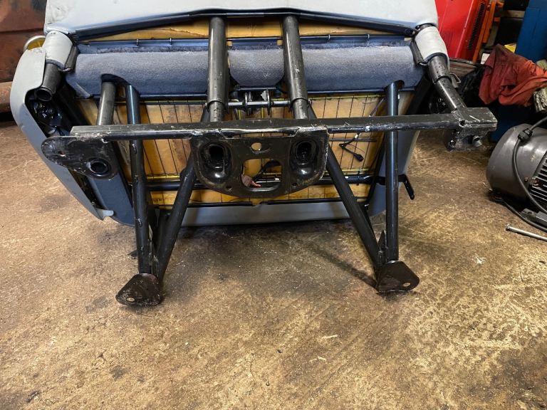 Rear van seats crew van Vivaro traffic transit transporter day van camper 