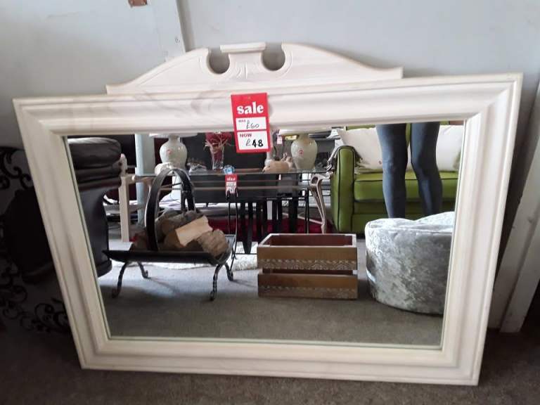 Lovely cream solid marble wall mirror Low Cost Moves 2nd Hand Furniture STALYBRIDGE SK15 3DN