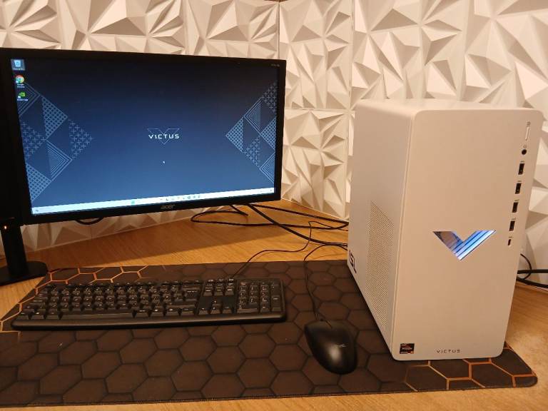 WHITE GAMING PC | RYZEN 5 5600G | GTX 1660 SUPER 6GB | 16GB RAM | HP VICTUS 15L