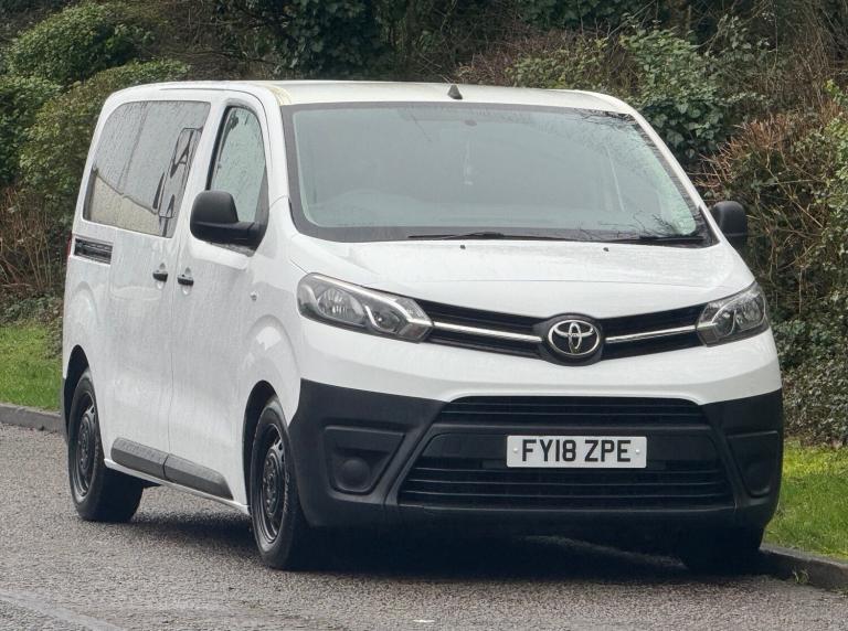 2018 Toyota PROACE CITY Verso 1.6D Combi Medium 9 Seater Euro 6 Ulez  MPV Diesel Manual