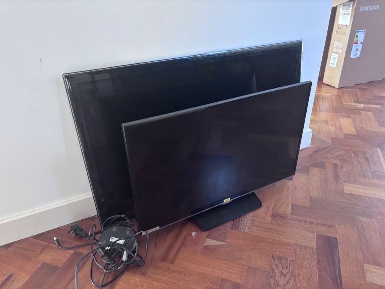 2 x Samsung Smart Tvs