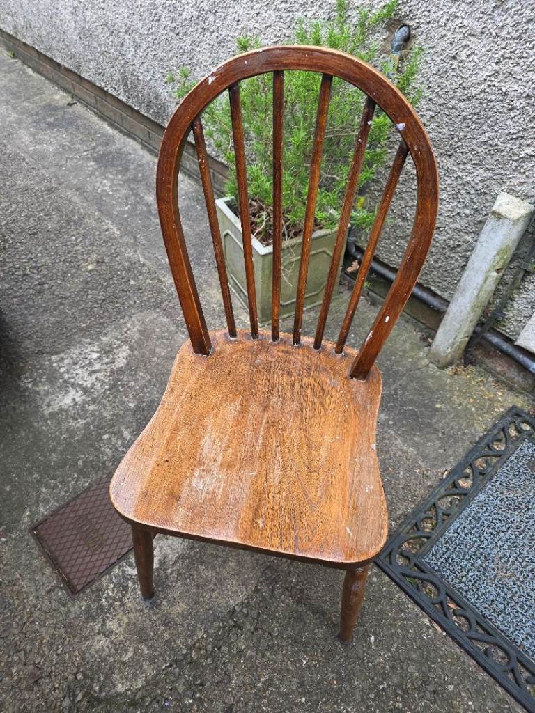 Free single Chair