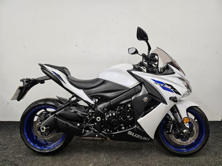 SUZUKI GSX-S 1000F ** FULL SERVICE HISTORY - OWNERS MANUAL - RIDER MODES **