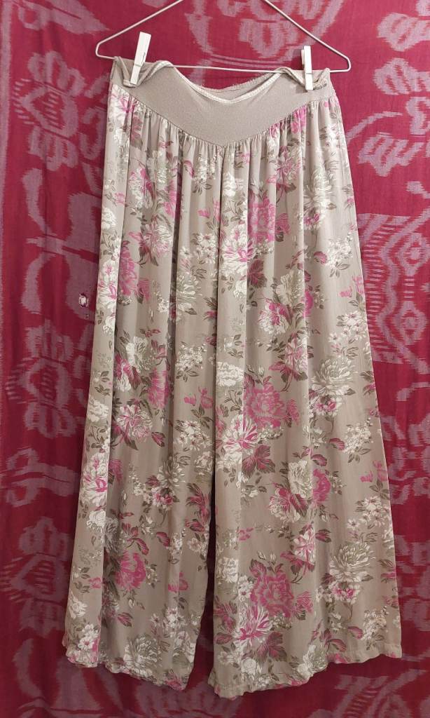 Super Lightweight Summer Trousers. Extra Wide Leg. Flowing Fabric. 10-14
