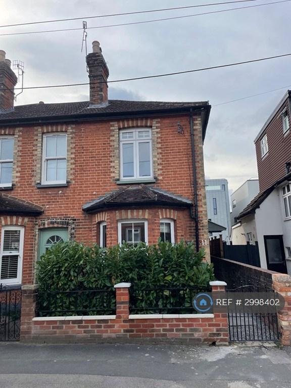 2 bedroom house in Mary Road, Guildford, GU1 (2 bed) (#2998402)