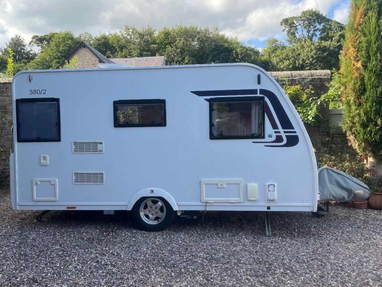 Lunar Venus 380/2 Caravan 2013, Awning 2022