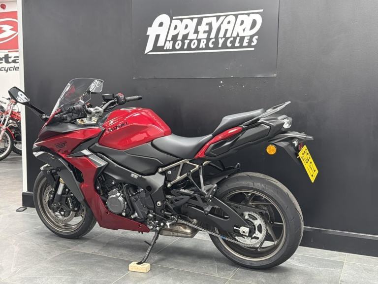 SUZUKI GSXS 1000 GT +