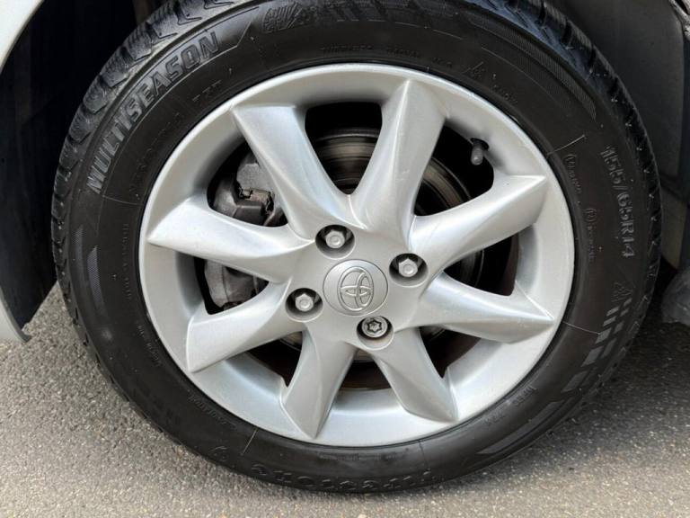 2008 Toyota AYGO 1.0 VVT-i Platinum Hatchback 3dr Petrol MultiMode Euro 4 (AC) (67 bhp) Hatchback...