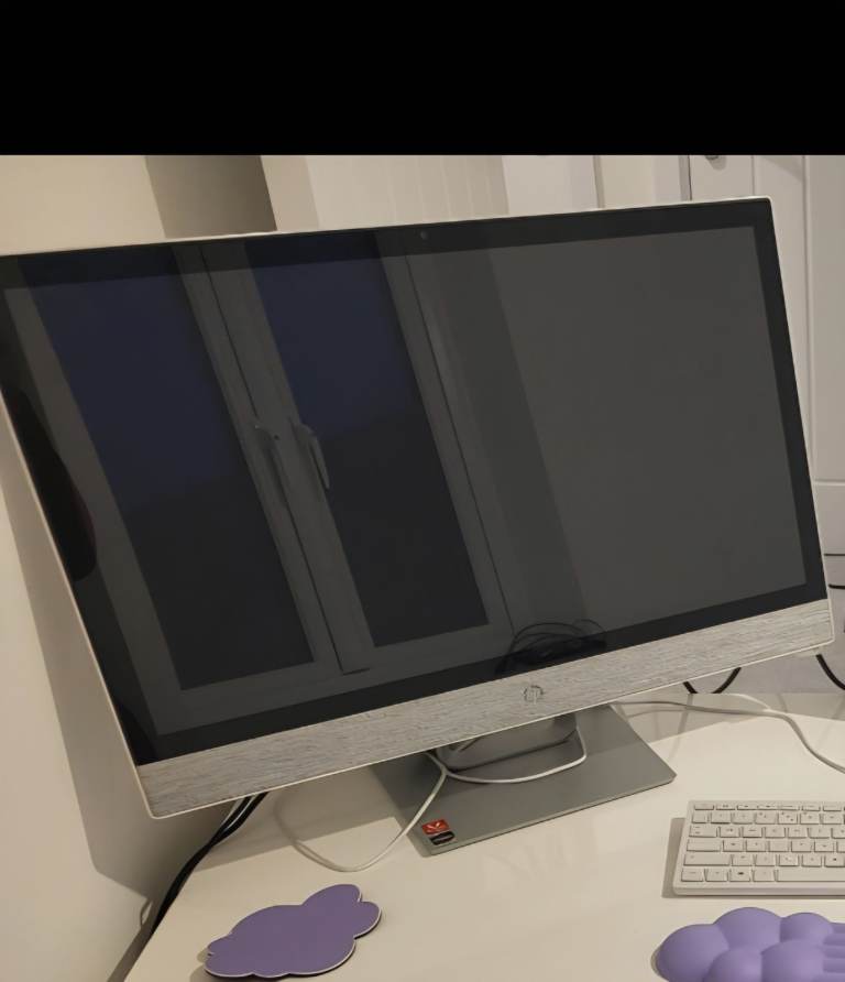HP All-in-One PC Monitor – Good Condition